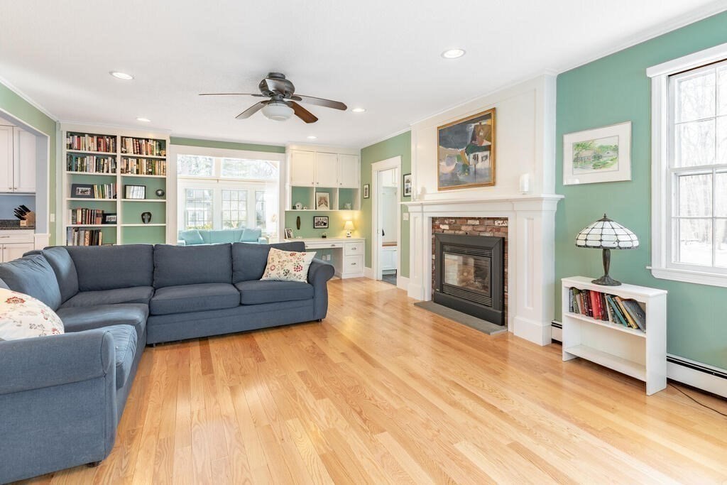 2 Fairfield Drive Hamilton, MA 01982 - Photo 6 of 26