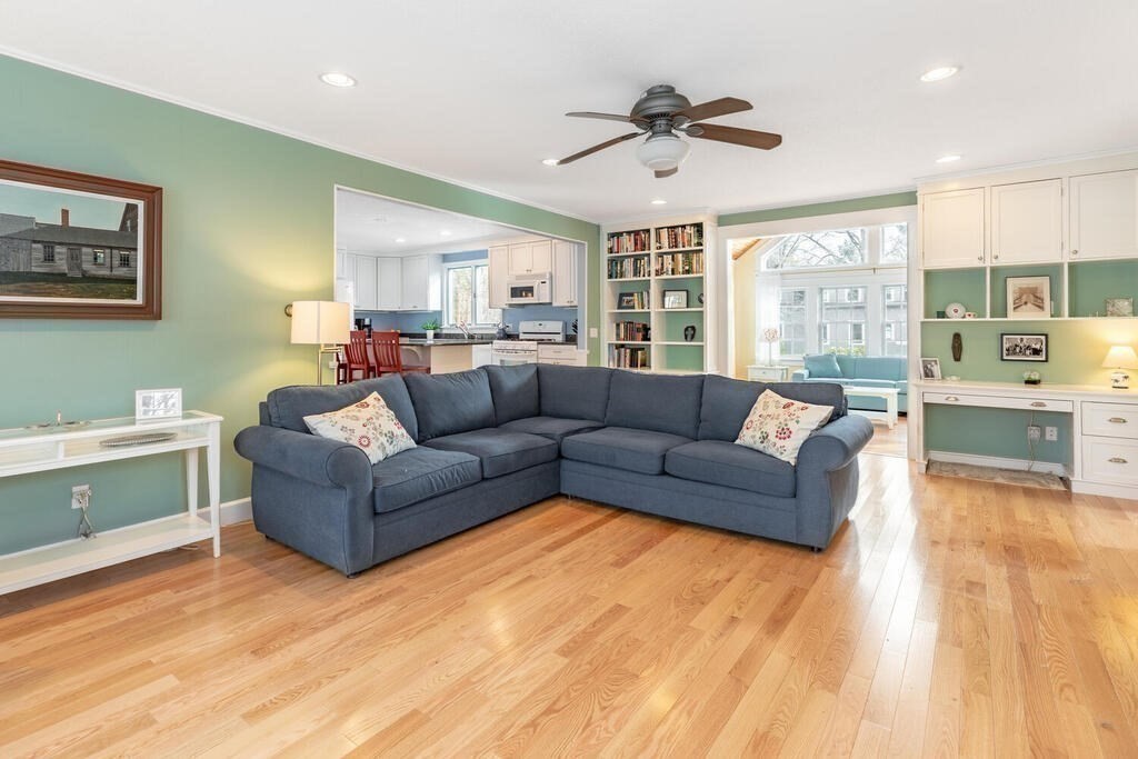 2 Fairfield Drive Hamilton, MA 01982 - Photo 7 of 26