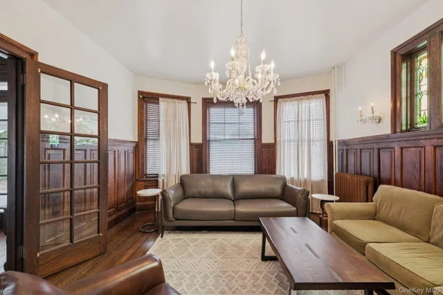 $9,500 | 397 Split Rock Road, Syosset, NY 11791