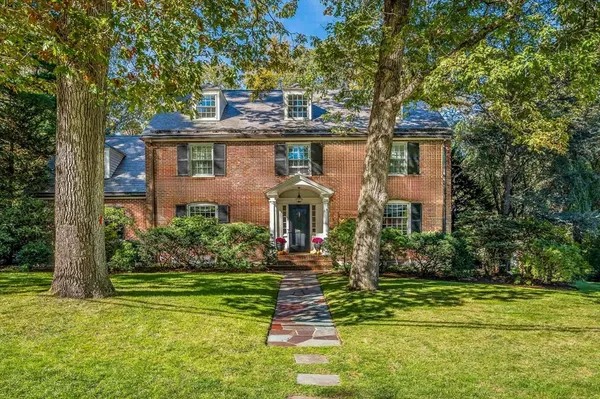 $4,895,000 | 10 Lanark Road, Wellesley, MA 02481