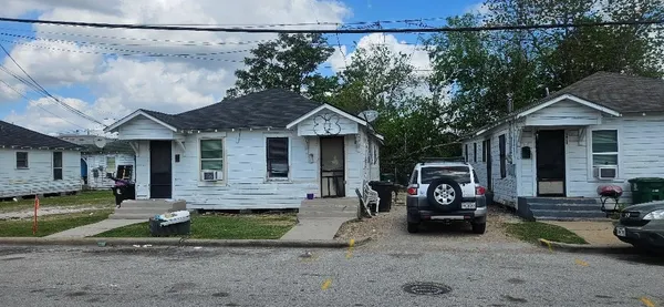 $750 | 1411 Mcneil Street, Houston, TX 77009