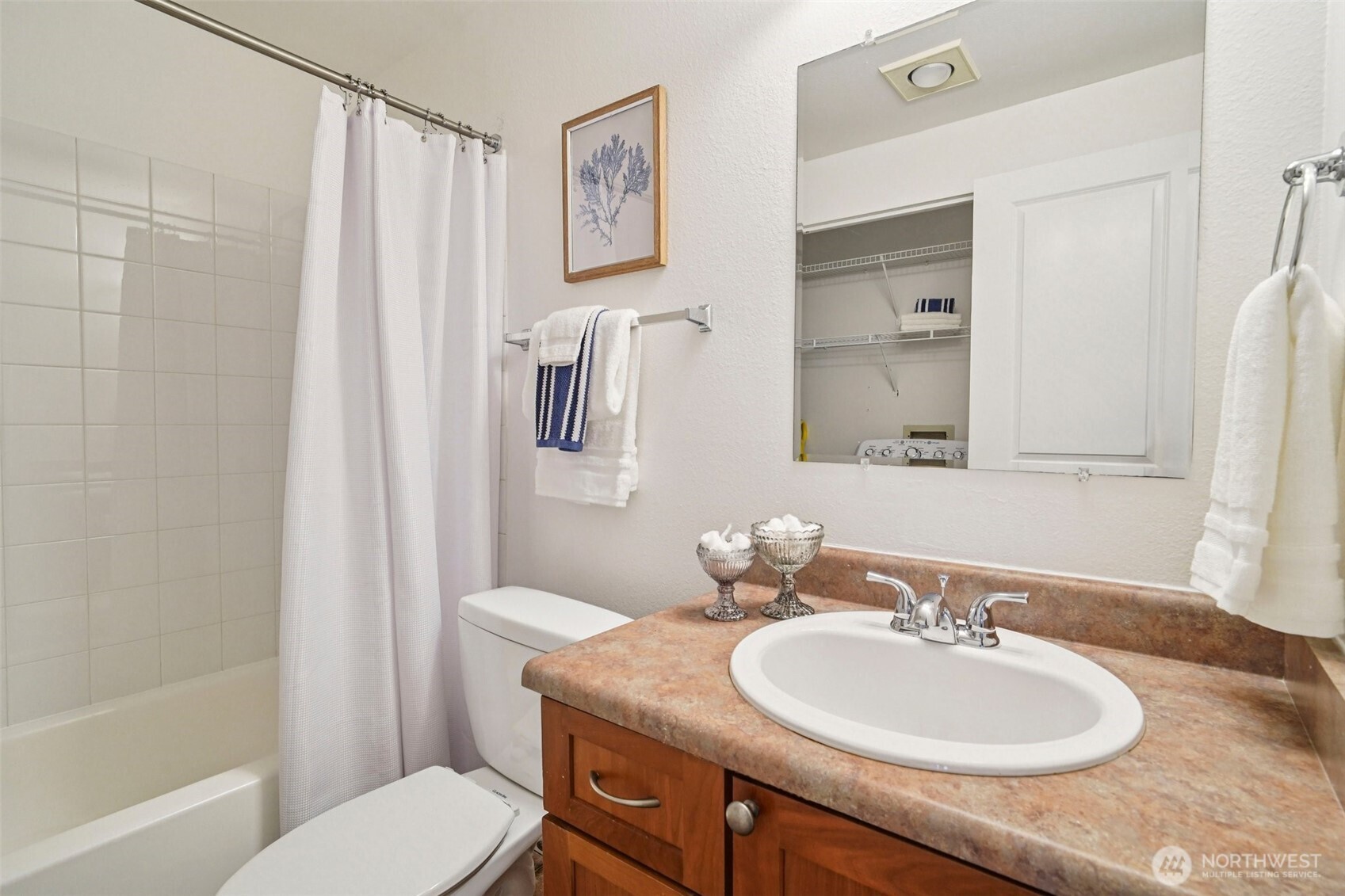 10822 Northeast 148th Lane, Unit J102 Bothell, WA 98011 - Photo 18 of 28