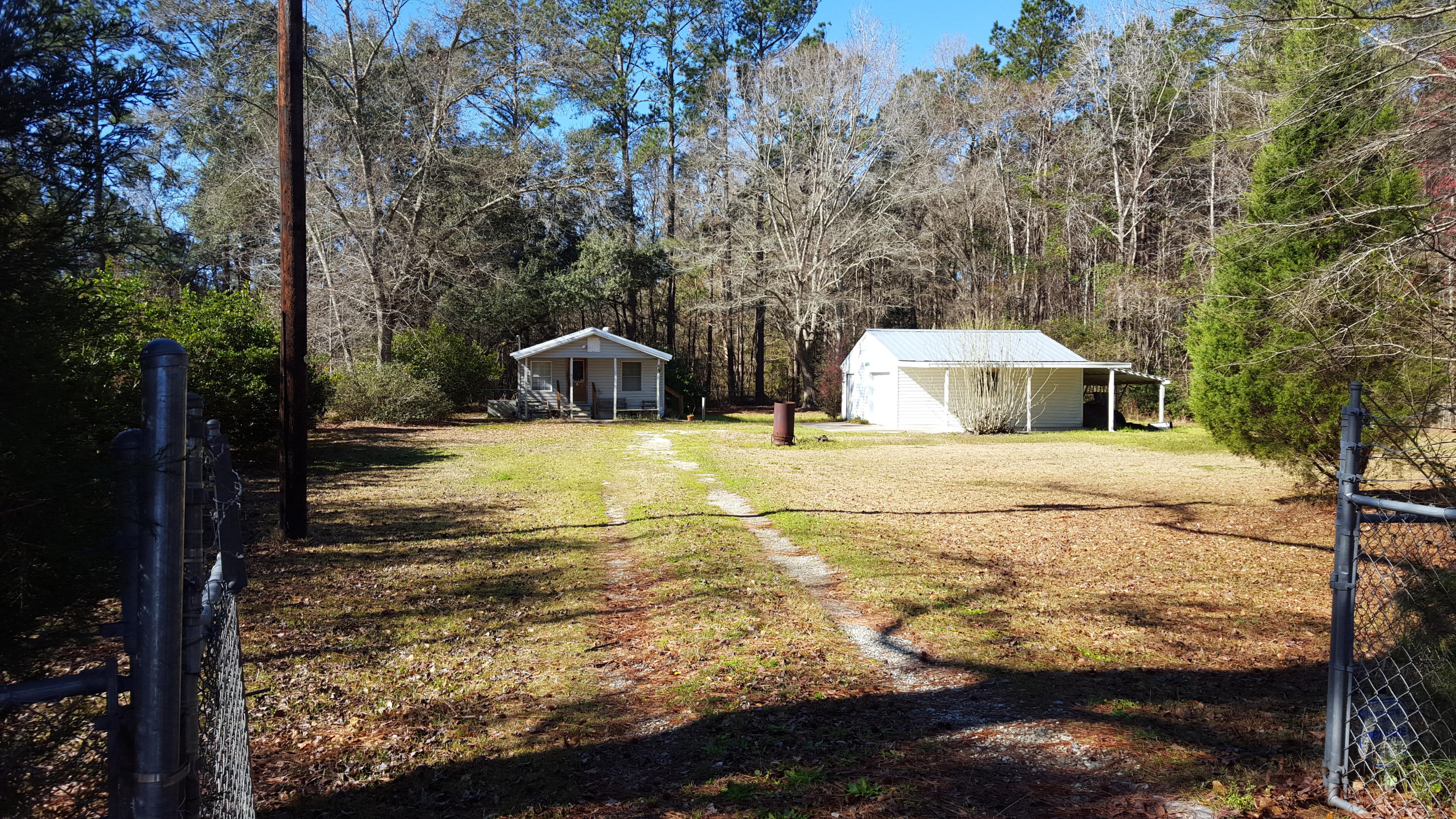 201 Starr Road Summerville, SC 29483 - Photo 1 of 6 20170216_104349