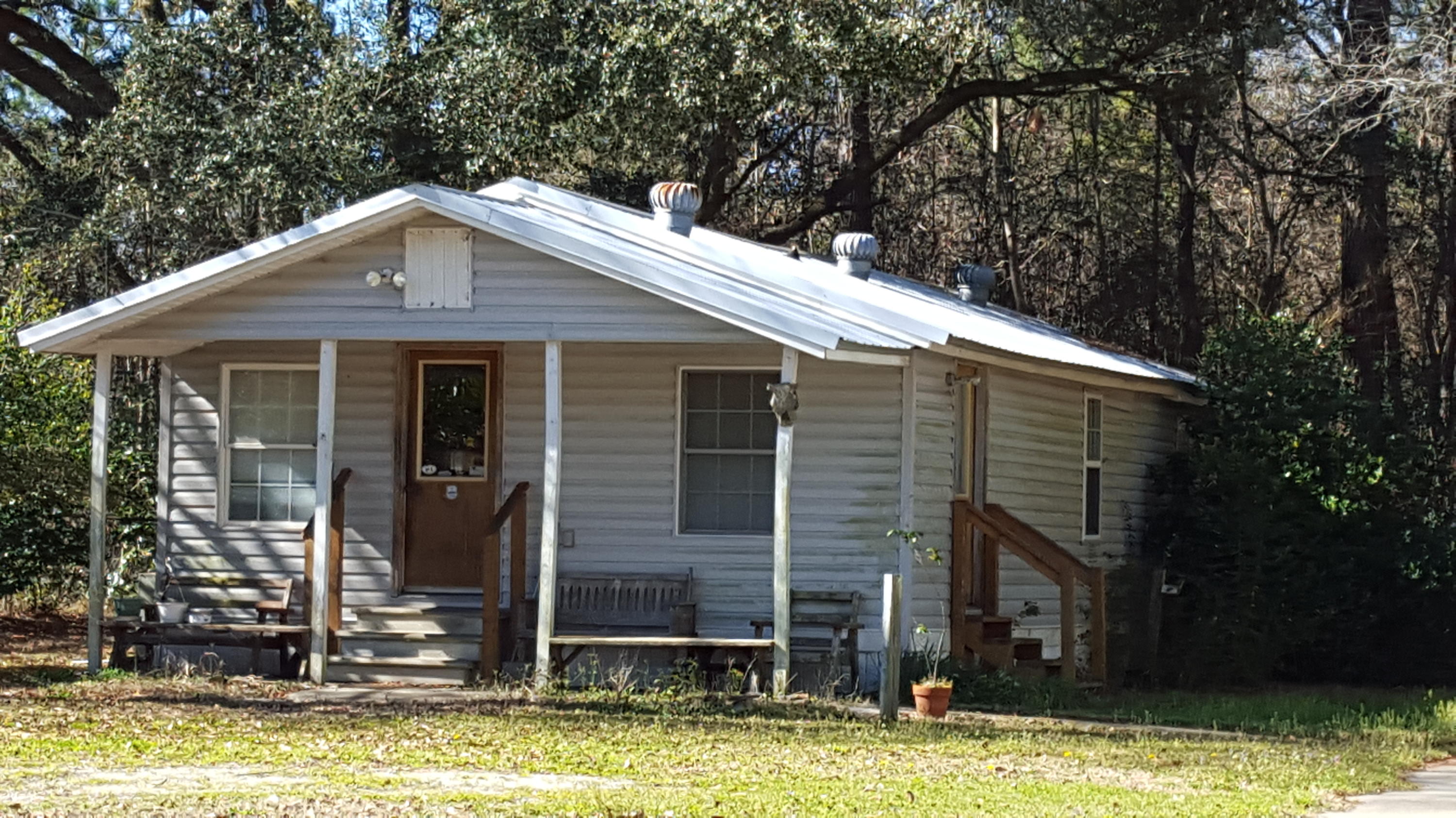201 Starr Road Summerville, SC 29483 - Photo 2 of 6 20170216_104449