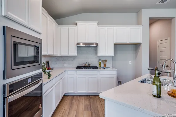 $2,295 | 9543 Witten Drive, San Antonio, TX 78254