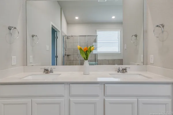 $2,295 | 9543 Witten Drive, San Antonio, TX 78254