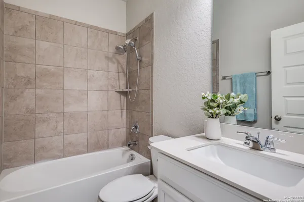 $2,295 | 9543 Witten Drive, San Antonio, TX 78254