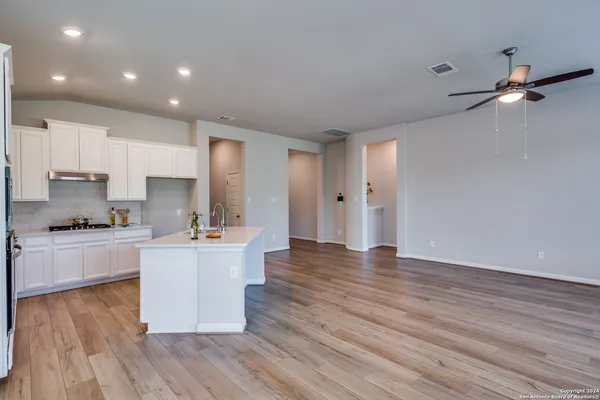 $2,295 | 9543 Witten Drive, San Antonio, TX 78254