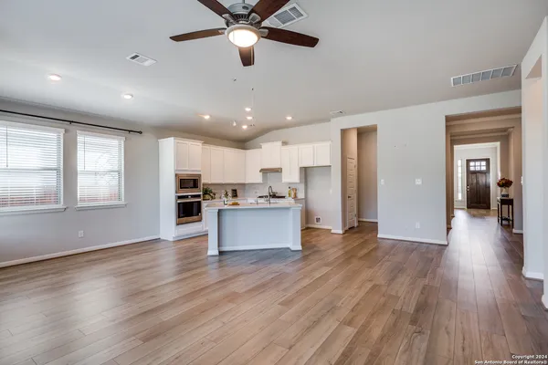 $2,295 | 9543 Witten Drive, San Antonio, TX 78254