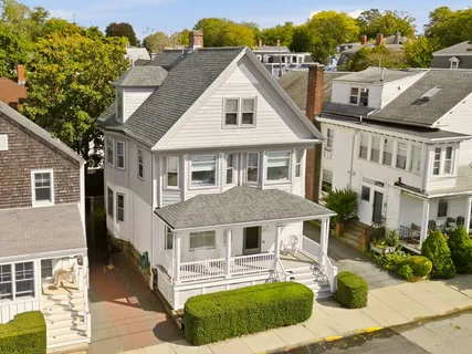 $1,050,000 | 14 Mann Avenue, Newport, RI 02840