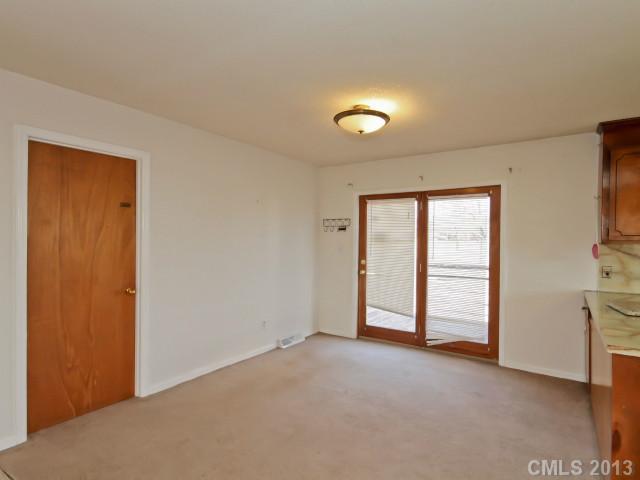 8002 Browne Road Charlotte, NC 28269 - Photo 7 of 16 Gallery Image 7