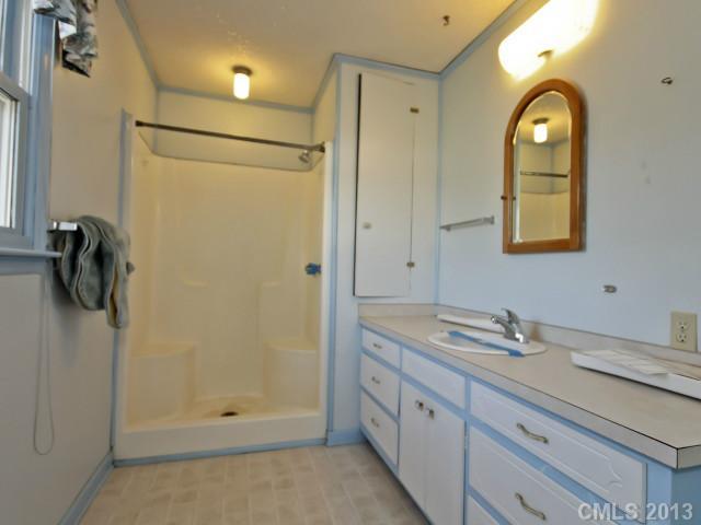 8002 Browne Road Charlotte, NC 28269 - Photo 10 of 16 Gallery Image 10