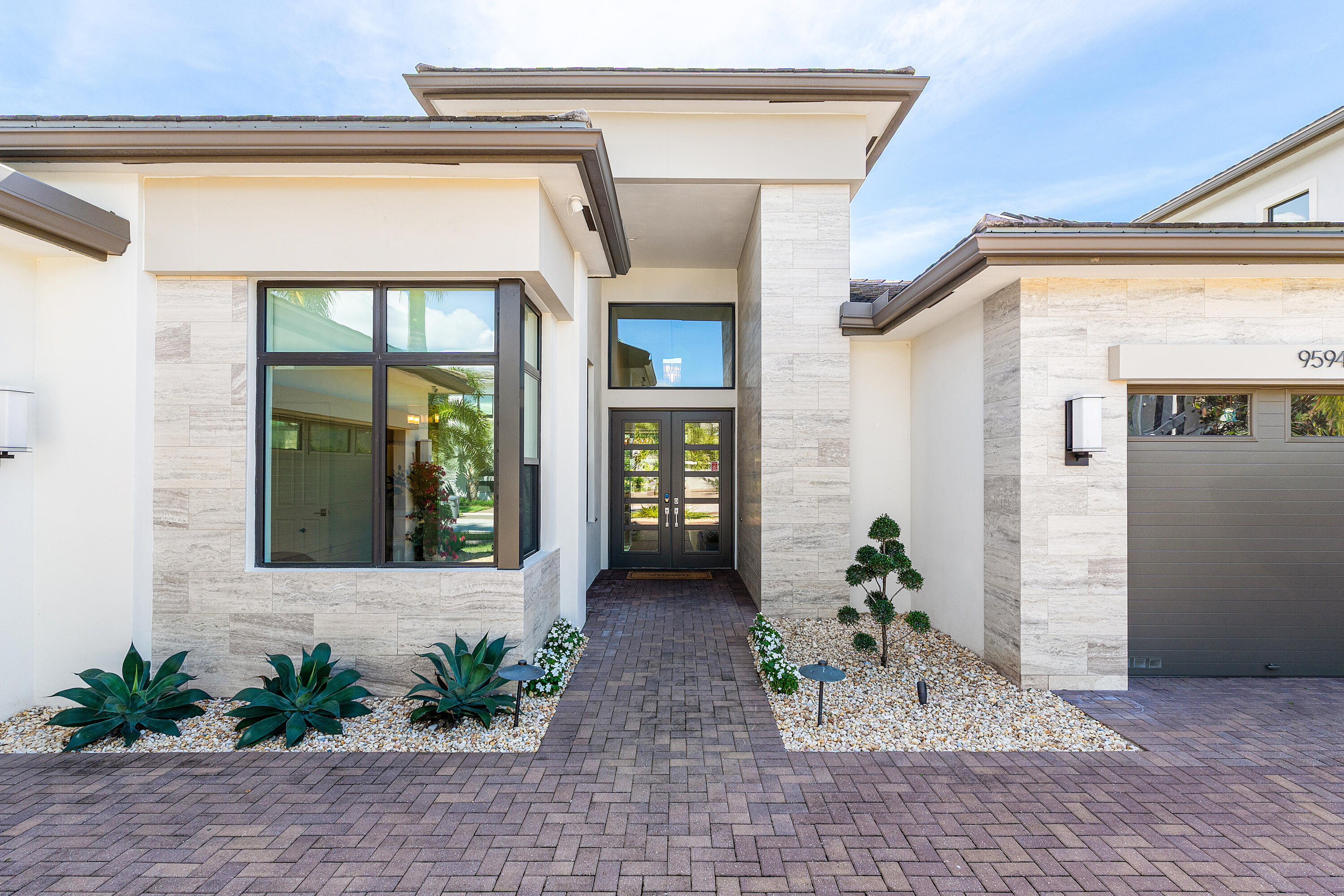 9594 Vescovato Way Boca Raton, FL 33496 - Photo 3 of 67 005-9594VescovatoWay-BocaRaton-FL-33496-