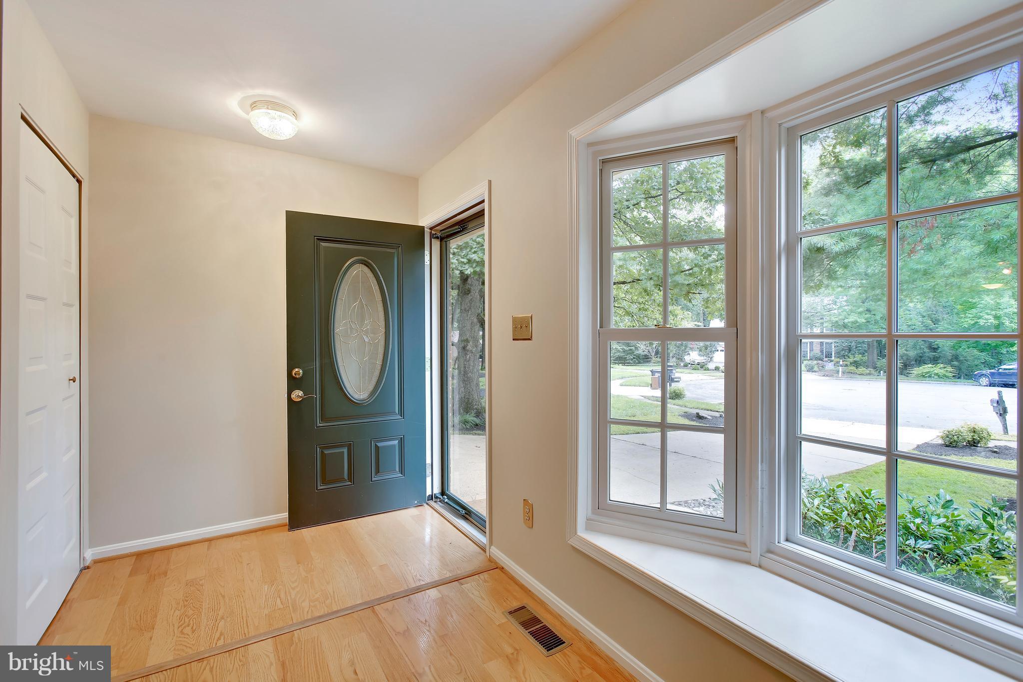 12350 Lima Lane Reston, VA 20191 - Photo 2 of 29 Welcome Home
