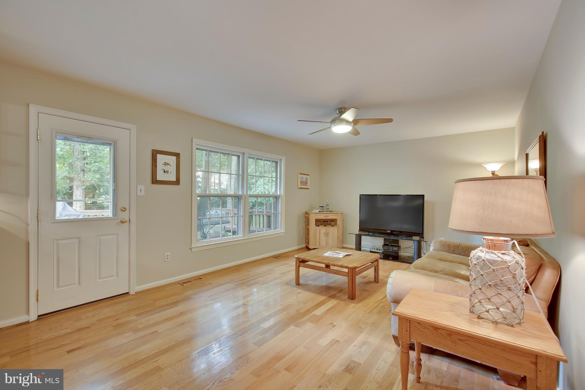 12350 Lima Lane Reston, VA 20191 - Photo 11 of 29 Family Room