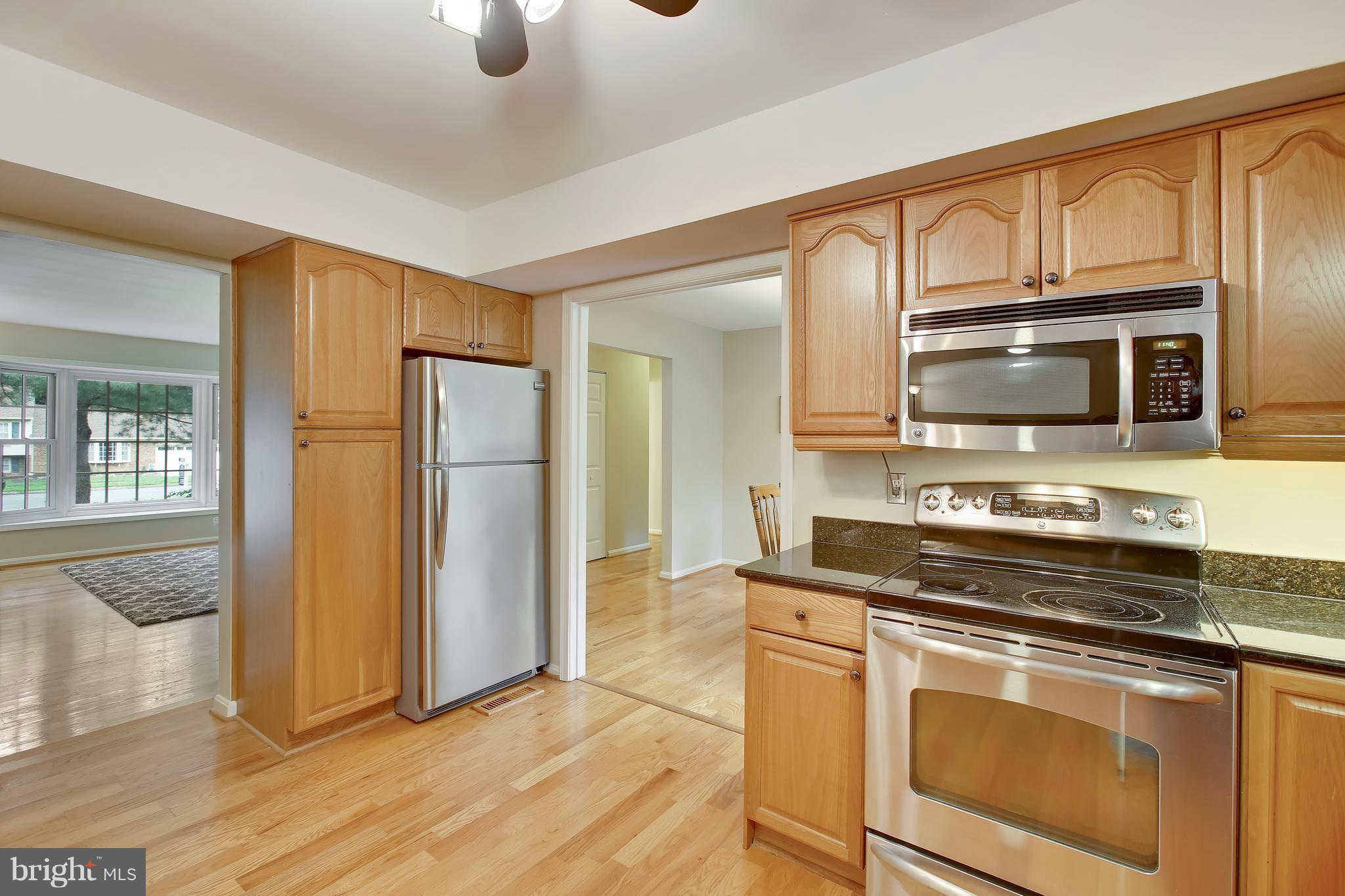 12350 Lima Lane Reston, VA 20191 - Photo 6 of 29 Kitchen