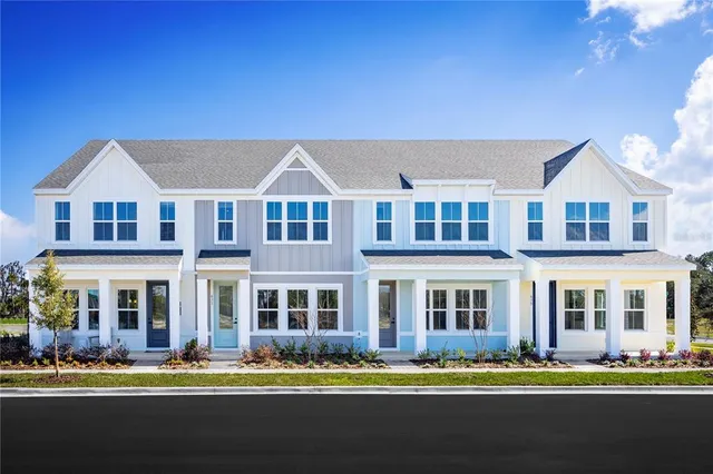 $299,990 | 576 Belle Heart Lane, DeBary, FL 32713