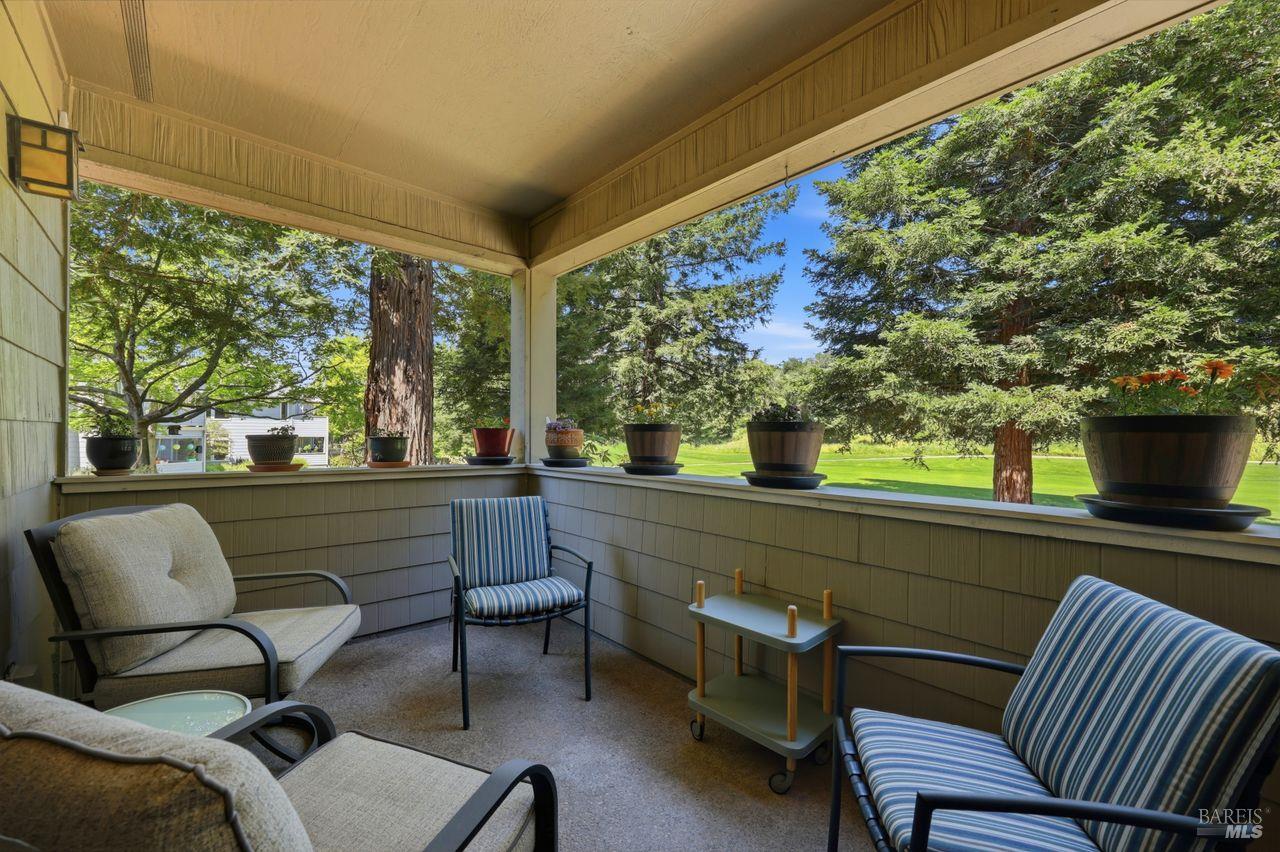 2092 Stonefield Lane Santa Rosa, CA 95403 - Photo 6 of 44