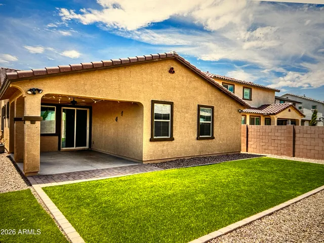$2,400 | 20432 East Domingo Road, Queen Creek, AZ 85142