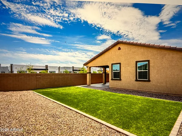 $2,400 | 20432 East Domingo Road, Queen Creek, AZ 85142