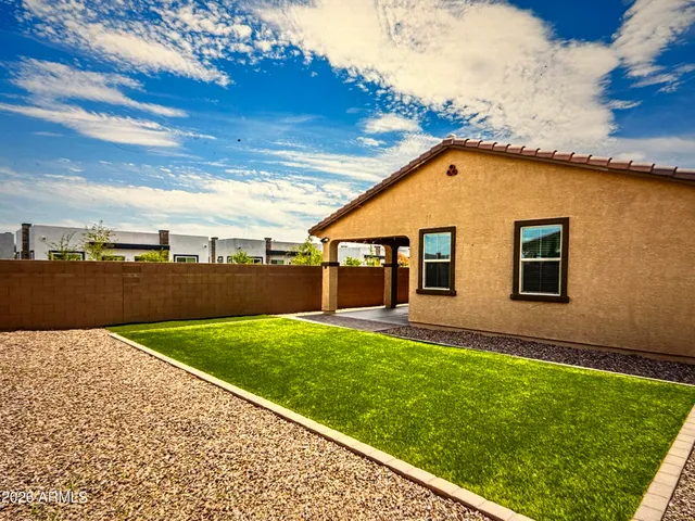 $2,400 | 20432 East Domingo Road, Queen Creek, AZ 85142