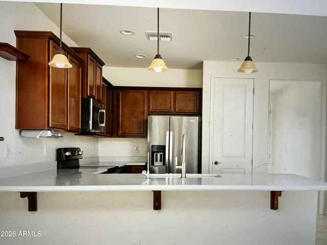 $2,400 | 20432 East Domingo Road, Queen Creek, AZ 85142