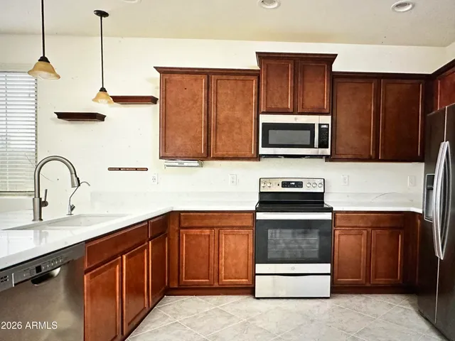 $2,400 | 20432 East Domingo Road, Queen Creek, AZ 85142