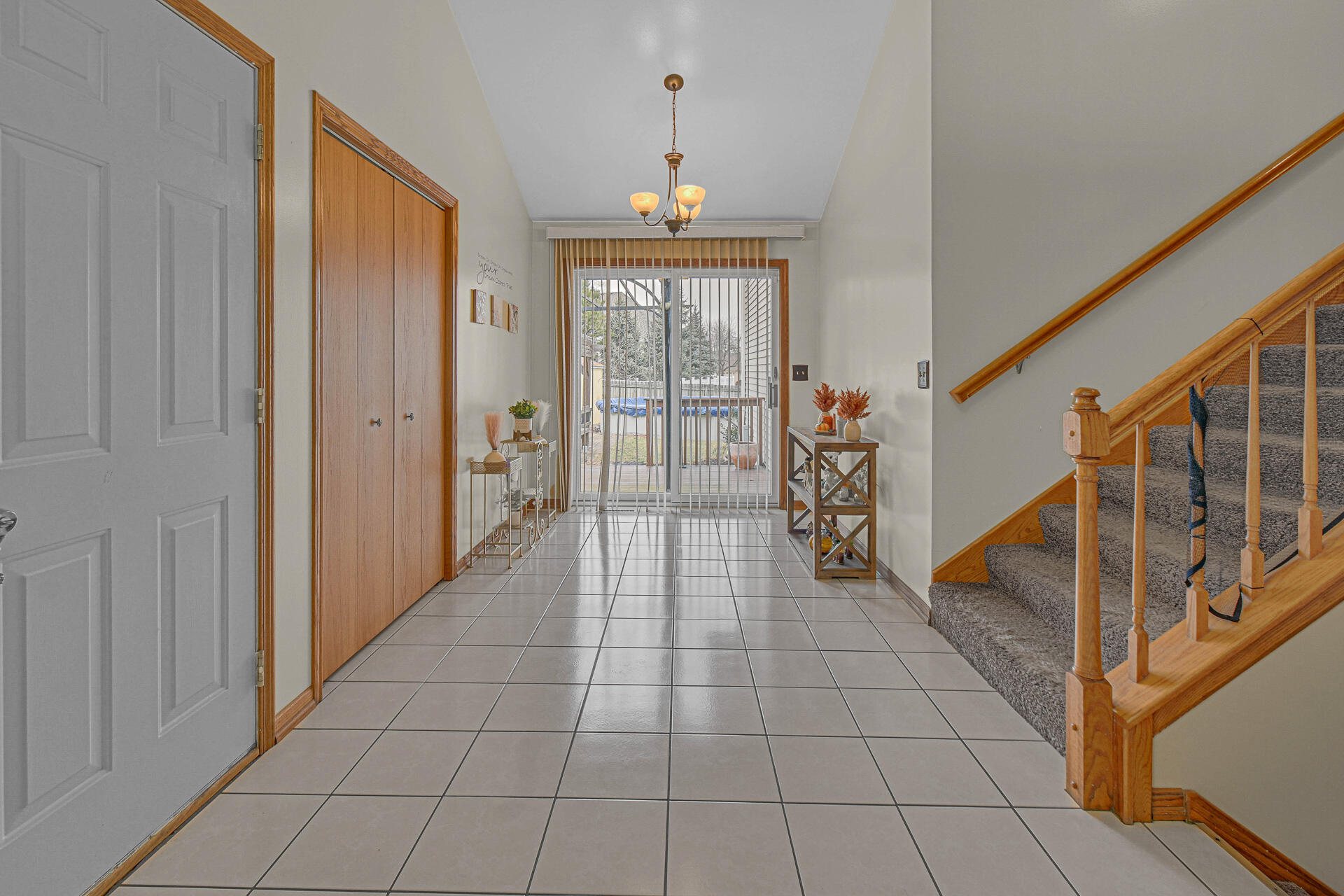 1270 West 97th Place Crown Point, IN 46307 - Photo 3 of 20 1920x1280