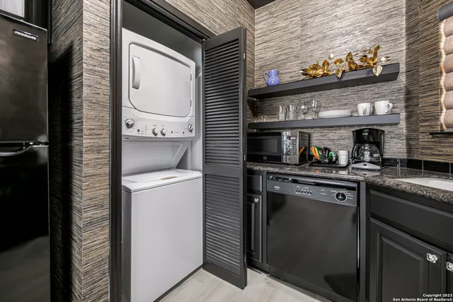 $3,000 | 20 Tapatio Drive East, Unit 203, Boerne, TX 78006