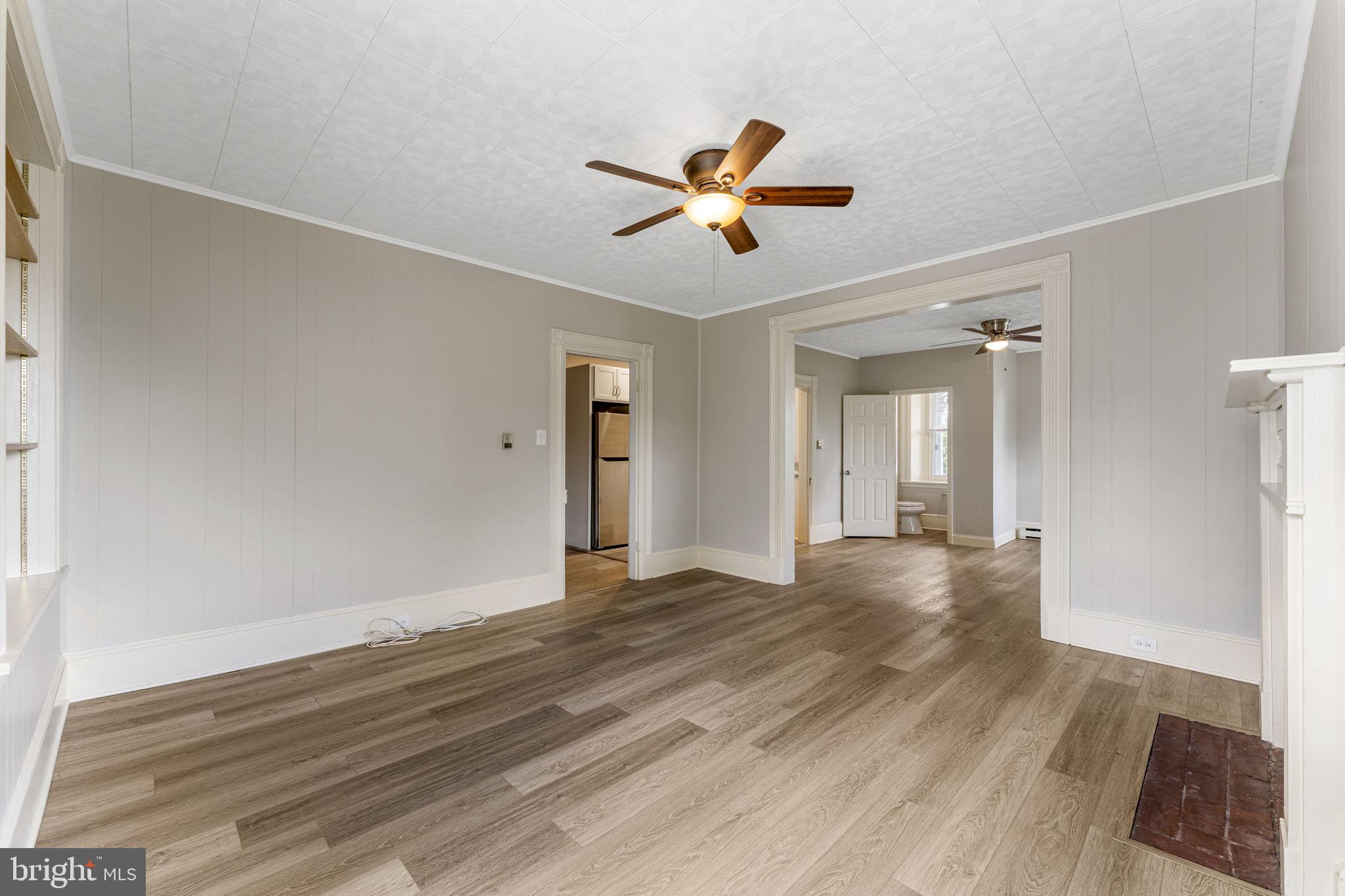 383 Anderson Road, Unit B King of Prussia, PA 19406 - Photo 5 of 21 Living Room