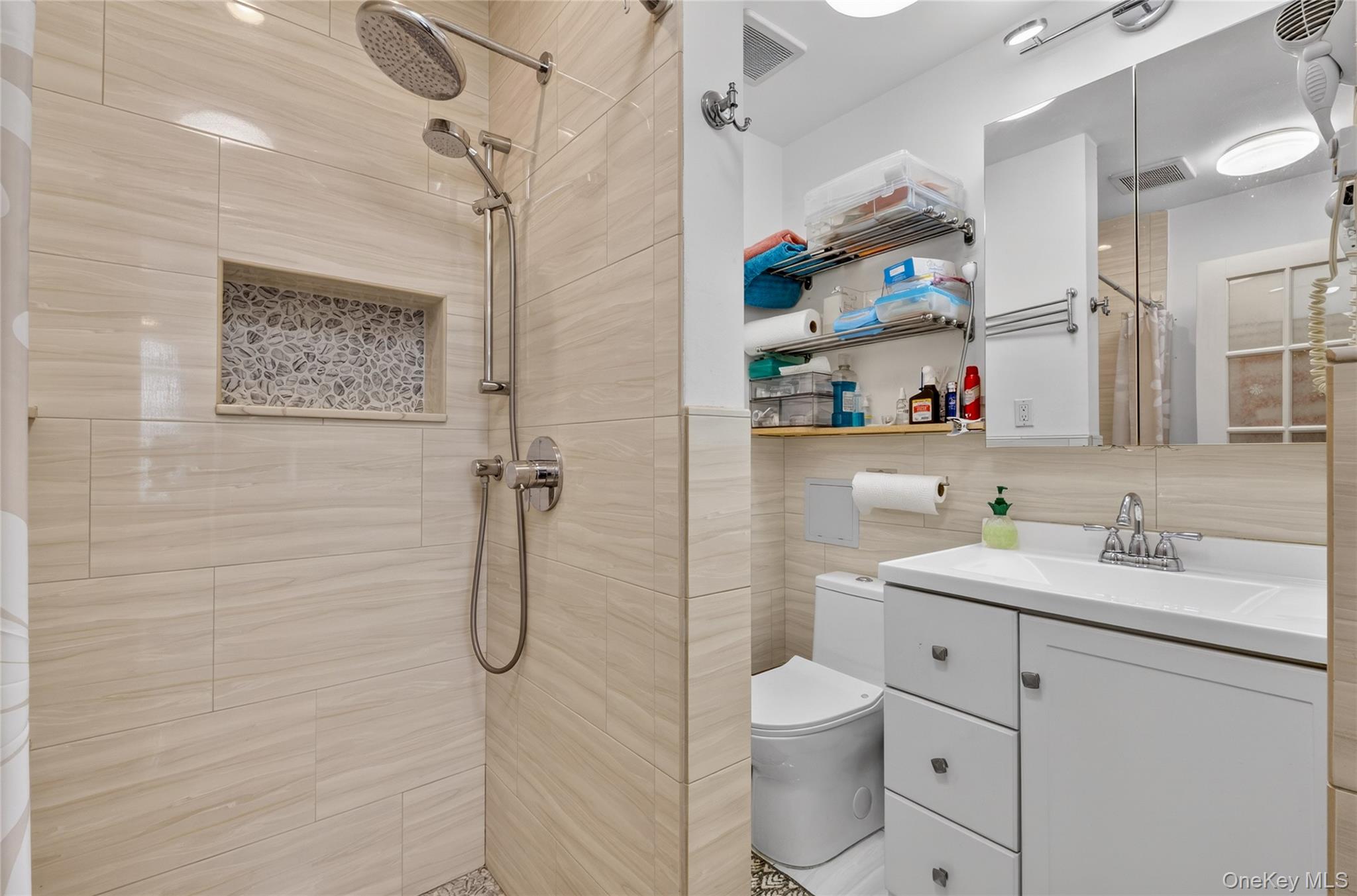 84-40 63rd Road Queens, NY 11379 - Photo 22 of 34 Gallery Image 22