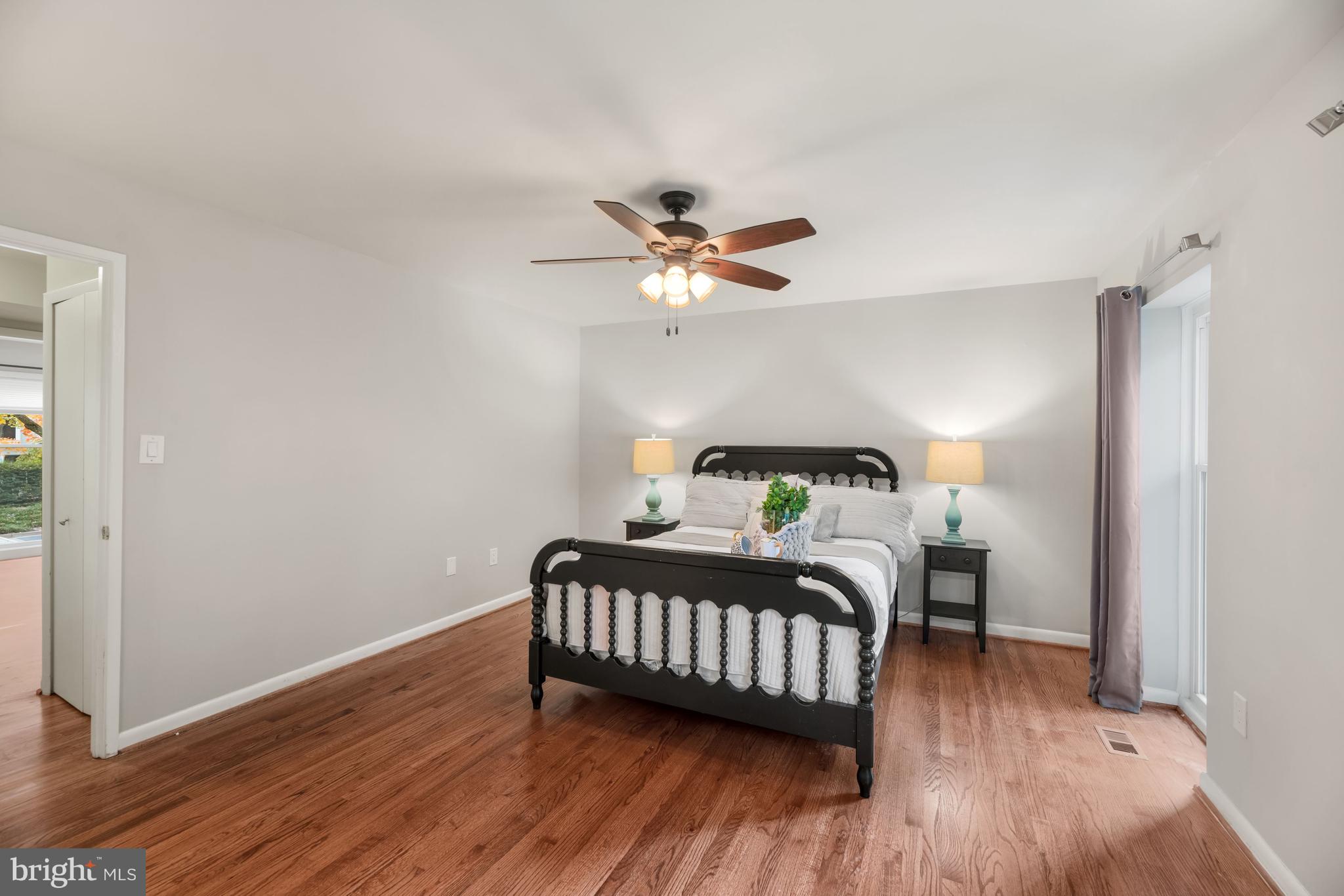 1674 Wainwright Drive Reston, VA 20190 - Photo 14 of 31 primary bedroom