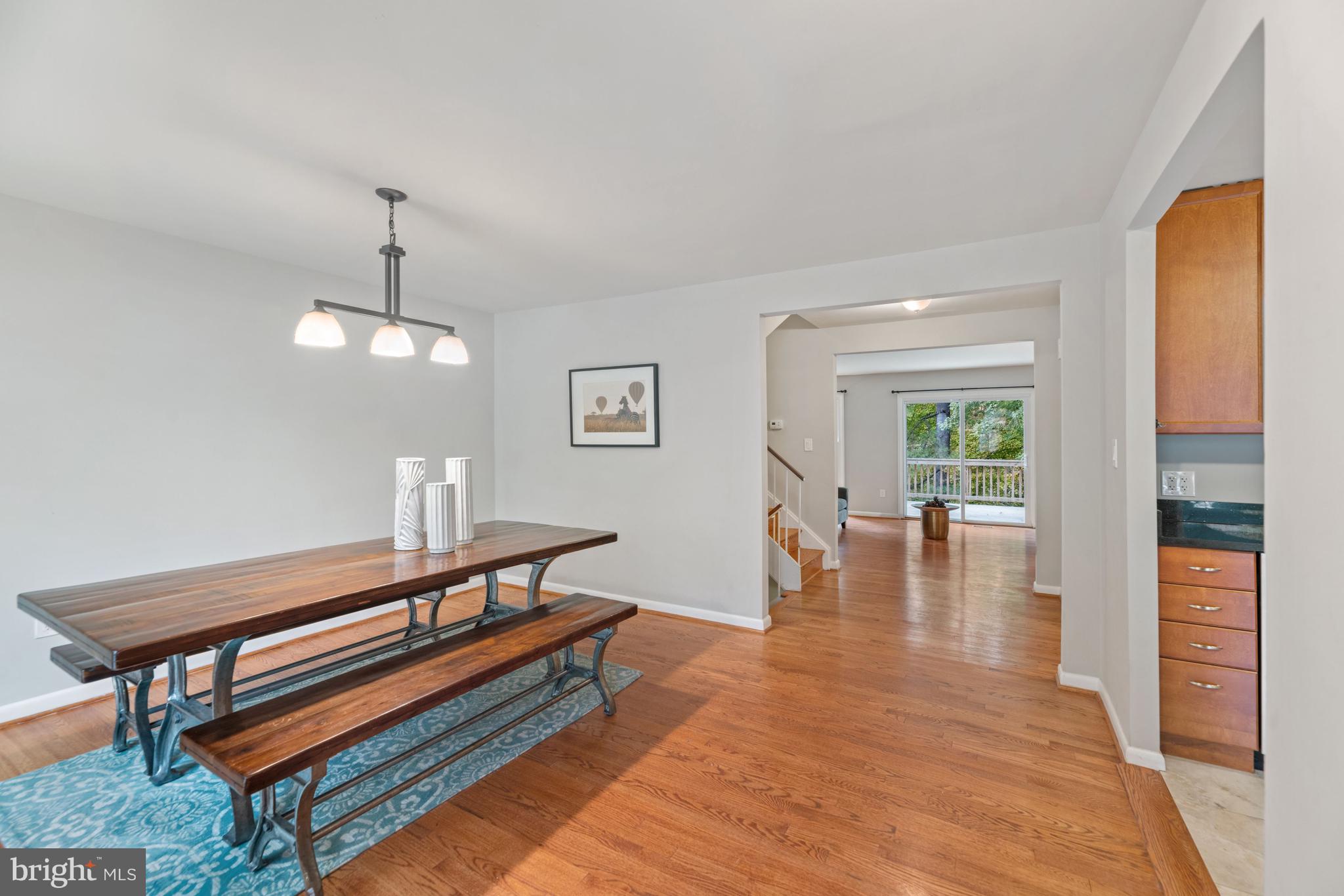 1674 Wainwright Drive Reston, VA 20190 - Photo 3 of 31 dining/entry