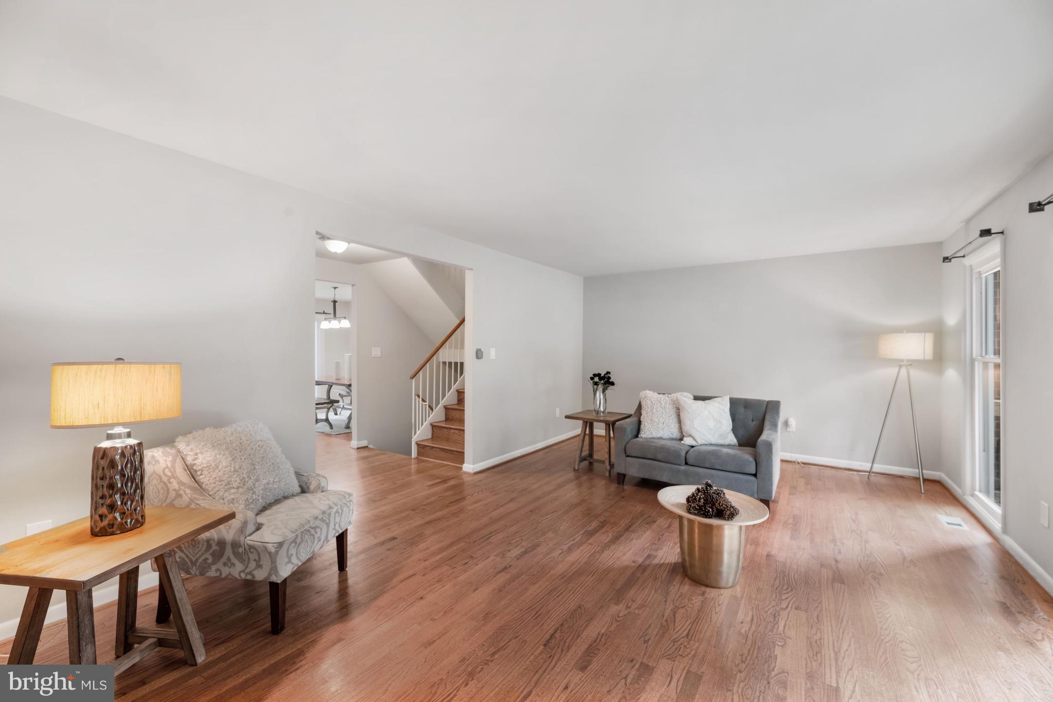 1674 Wainwright Drive Reston, VA 20190 - Photo 6 of 31 living room