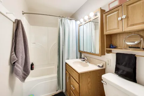 $260,000 | 401 East Lincoln Street, Sycamore, IL 60178