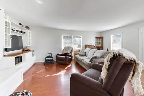 $260,000 | 401 East Lincoln Street, Sycamore, IL 60178