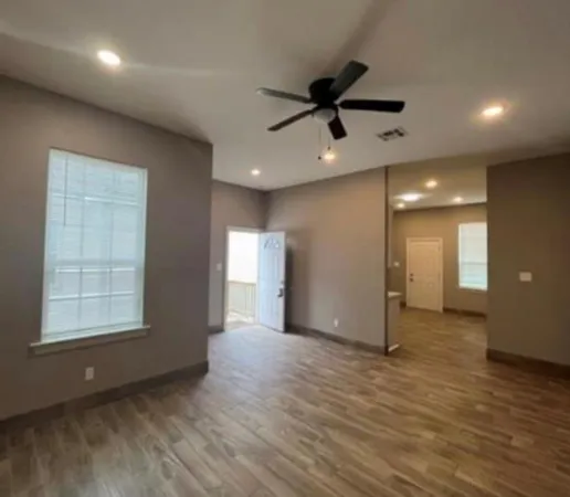 $1,760 | 3531 Kings Drive, Chalmette, LA 70043