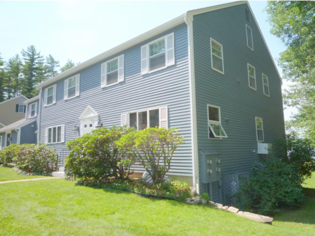 103-7 Clark Road, Unit 7 Wolfeboro, NH 03894 - Photo 2 of 26 Gallery Image 2
