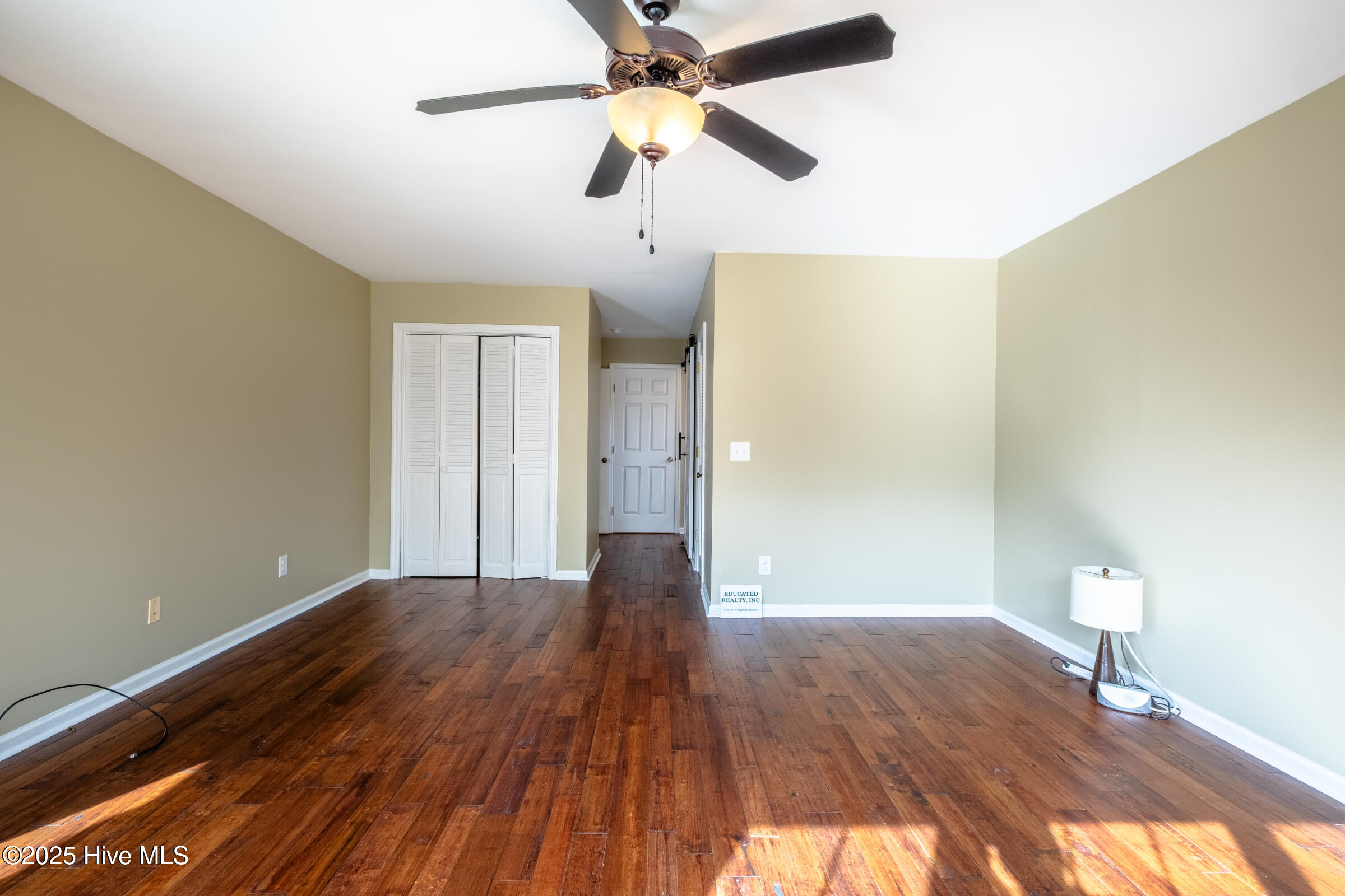 90 Ridgewood Road Pinehurst, NC 28374 - Photo 18 of 47 Master Bedroom