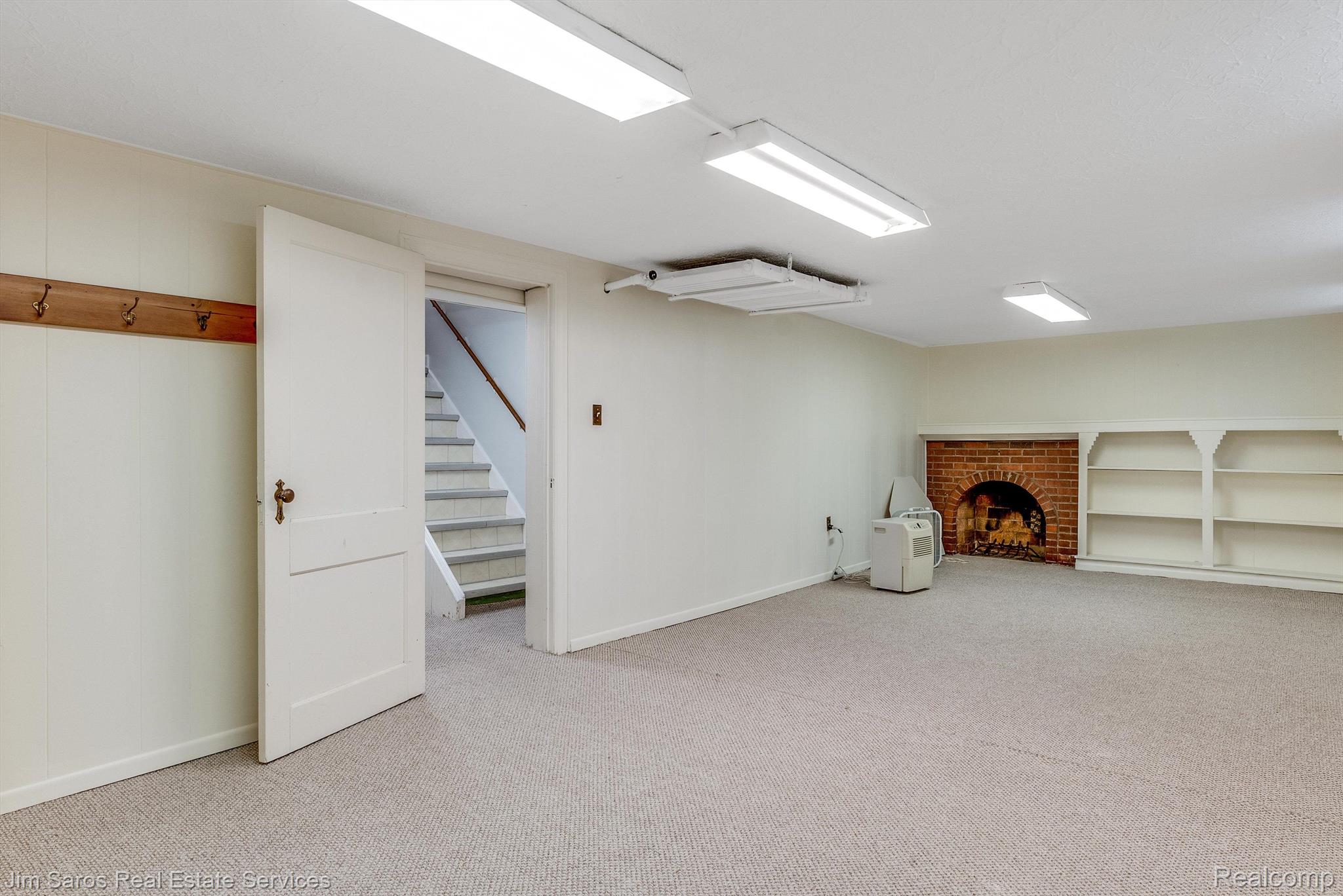 714 Washington Road Grosse Pointe, MI 48230 - Photo 20 of 27 Gallery Image 20