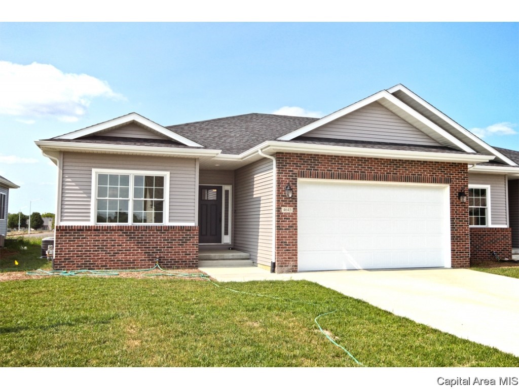 4643 Thompson Road Springfield, IL 62711 - Photo 1 of 31