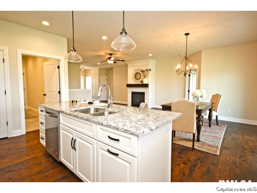 4643 Thompson Road Springfield, IL 62711 - Photo 7 of 31