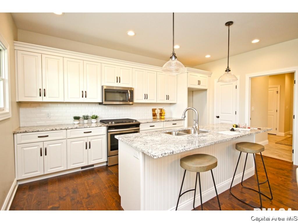 4643 Thompson Road Springfield, IL 62711 - Photo 8 of 31