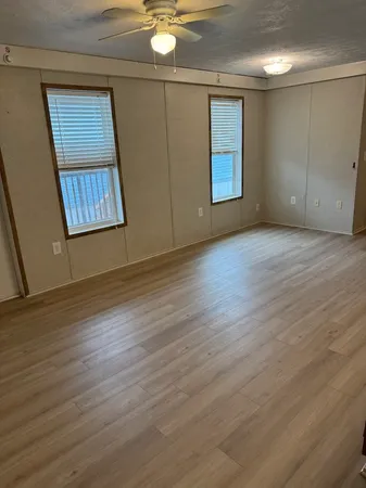 $1,025 | 3621-4 County Road 161, Unit L, Alvin, TX 77511