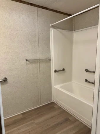 $1,025 | 3621-4 County Road 161, Unit L, Alvin, TX 77511