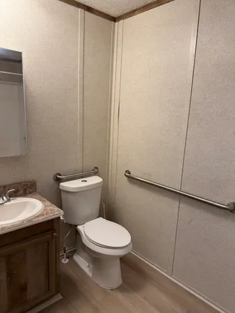 $1,025 | 3621-4 County Road 161, Unit L, Alvin, TX 77511