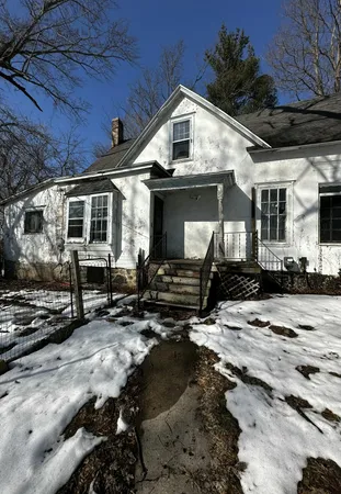 $154,900 | 50022 Highway 40, Paw Paw, MI 49079