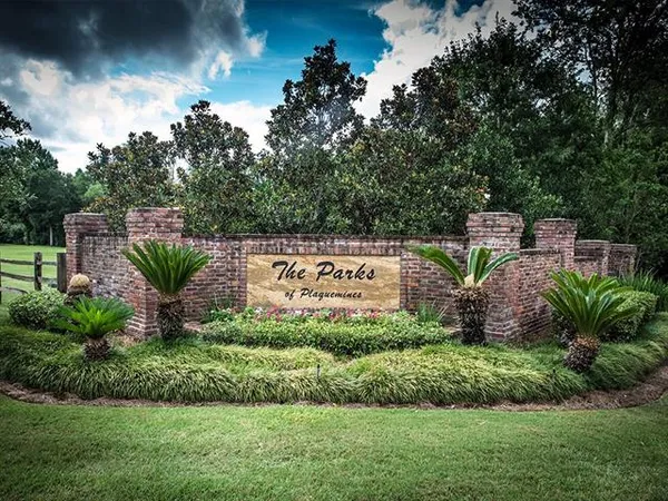 $160,000 | 305 Cypress Crossing Drive, Belle Chasse, LA 70037