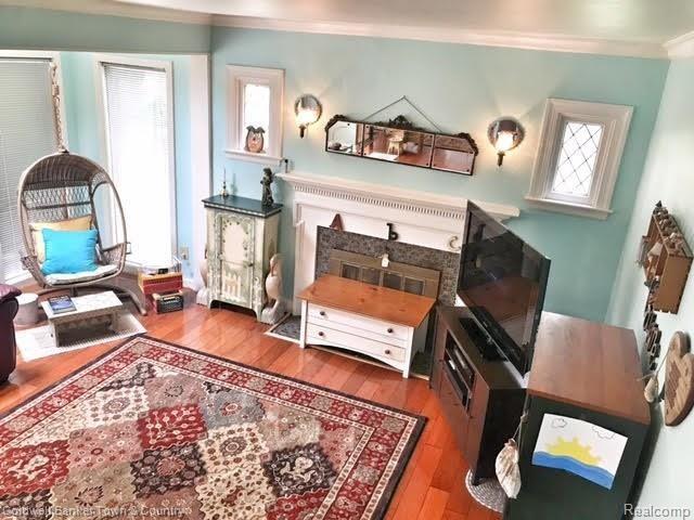 4359 Fenton Road Burton, MI 48529 - Photo 10 of 23 Gallery Image 10