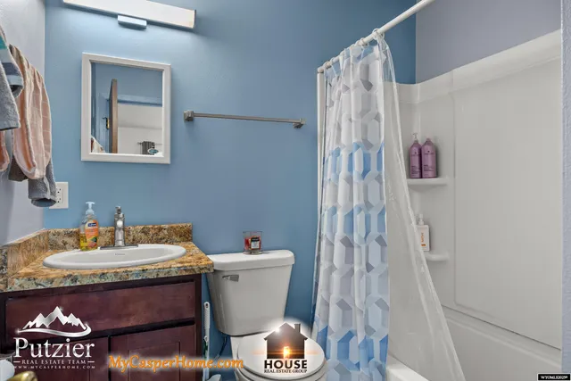 $300,000 | 2120 Mariposa Boulevard, Casper, WY 82604